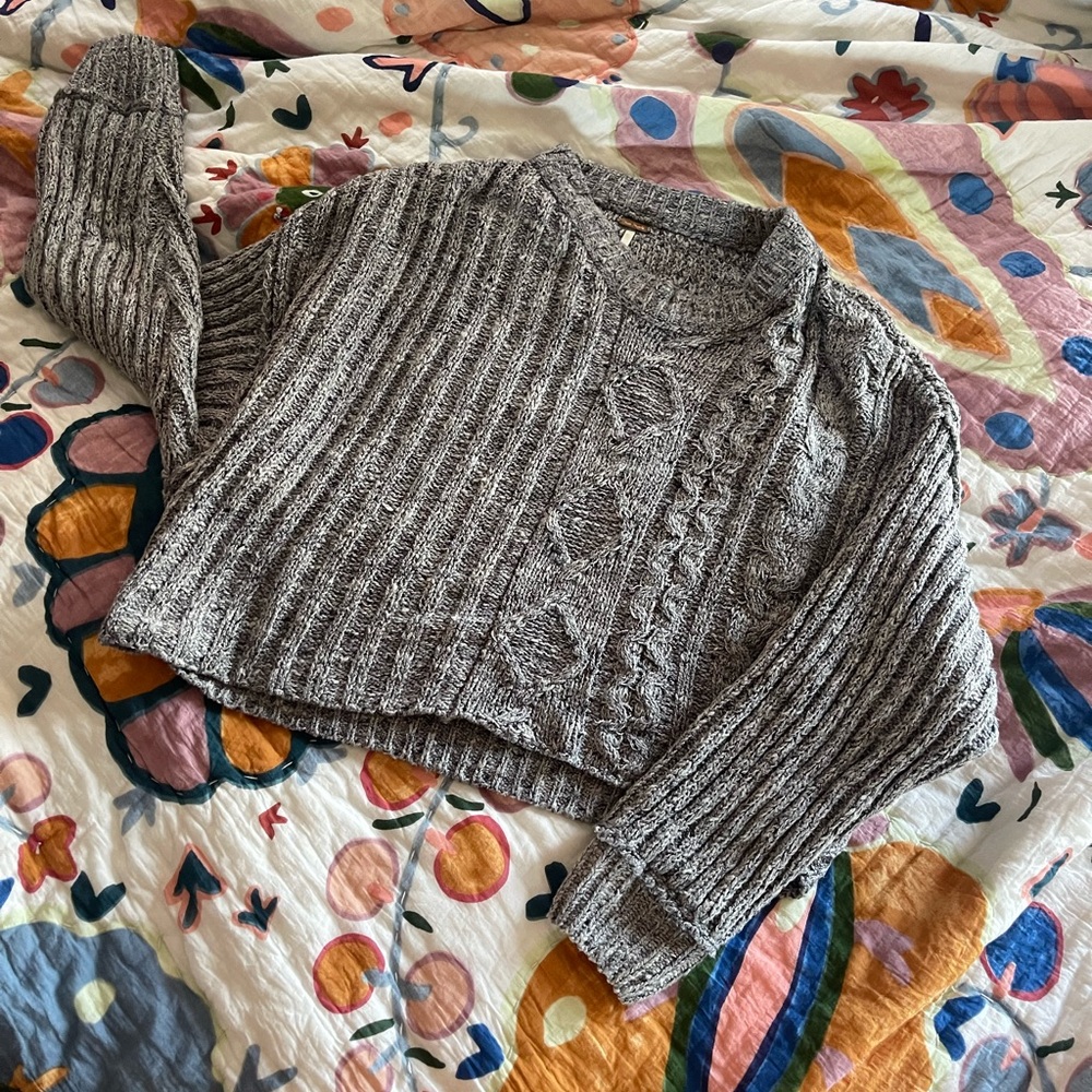 NWOT free ppl sweater